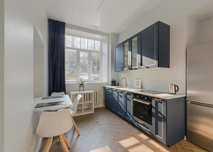 Brand New Luxury Apartment, Parking, Center