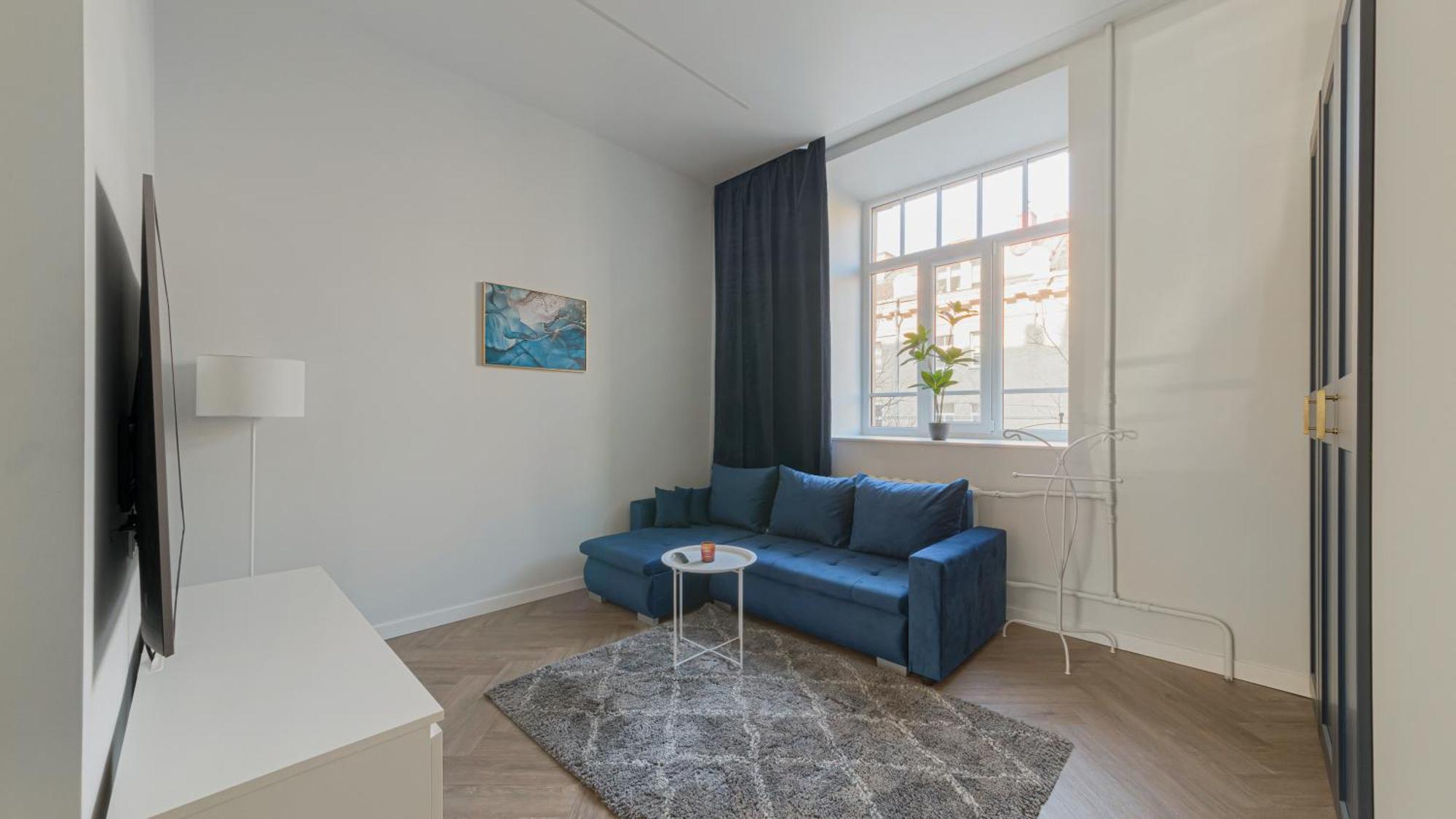 Brand New Luxury Apartment, Parking, Center *